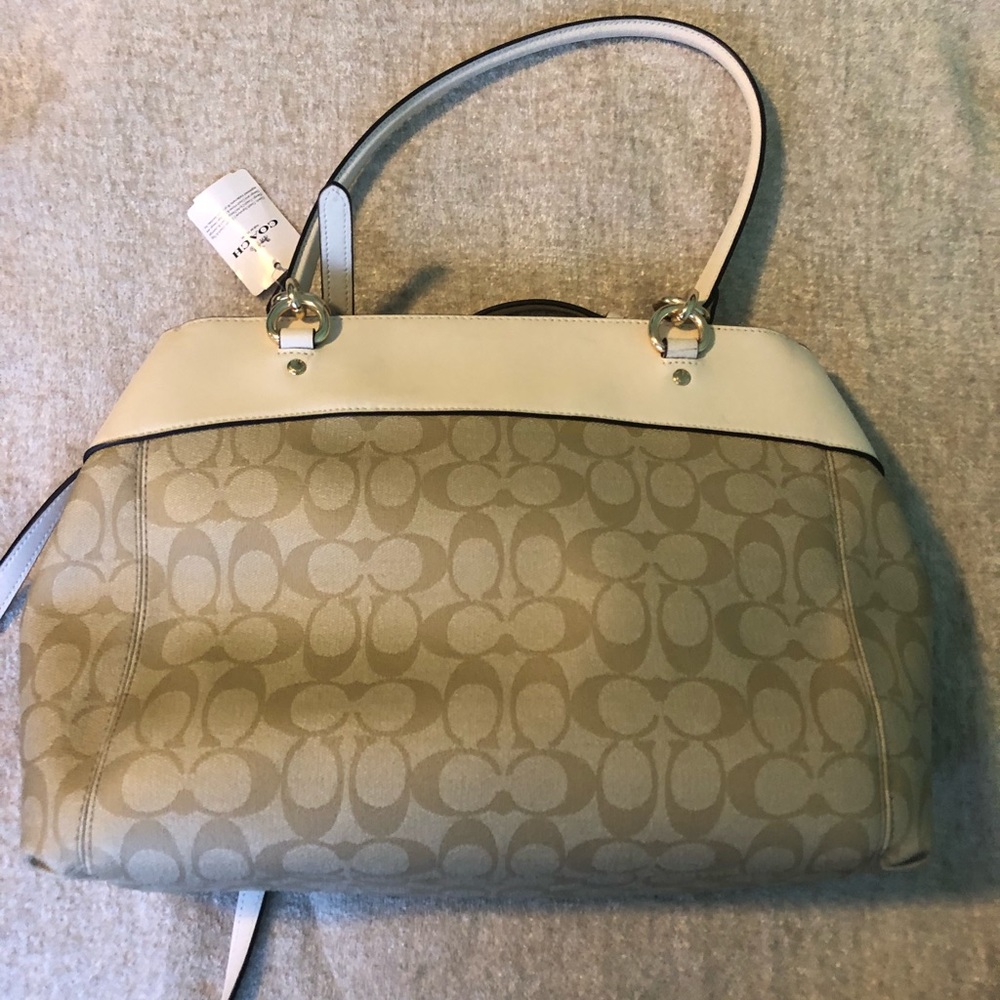 NEW Coach Signature Bag - Picture 2 of 4